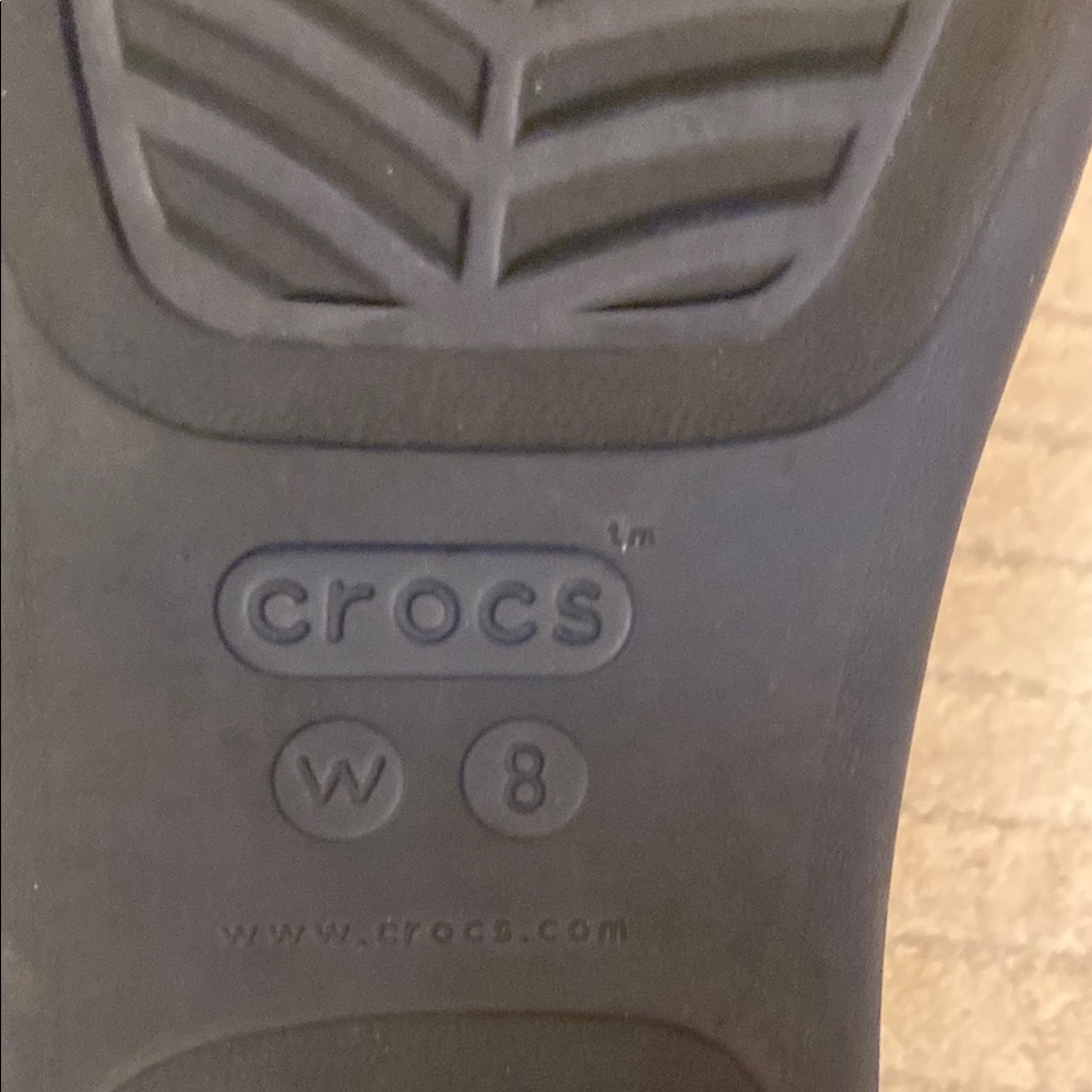 CROCS Black and Green Sandals with Textured Strap - Picture 9 of 9